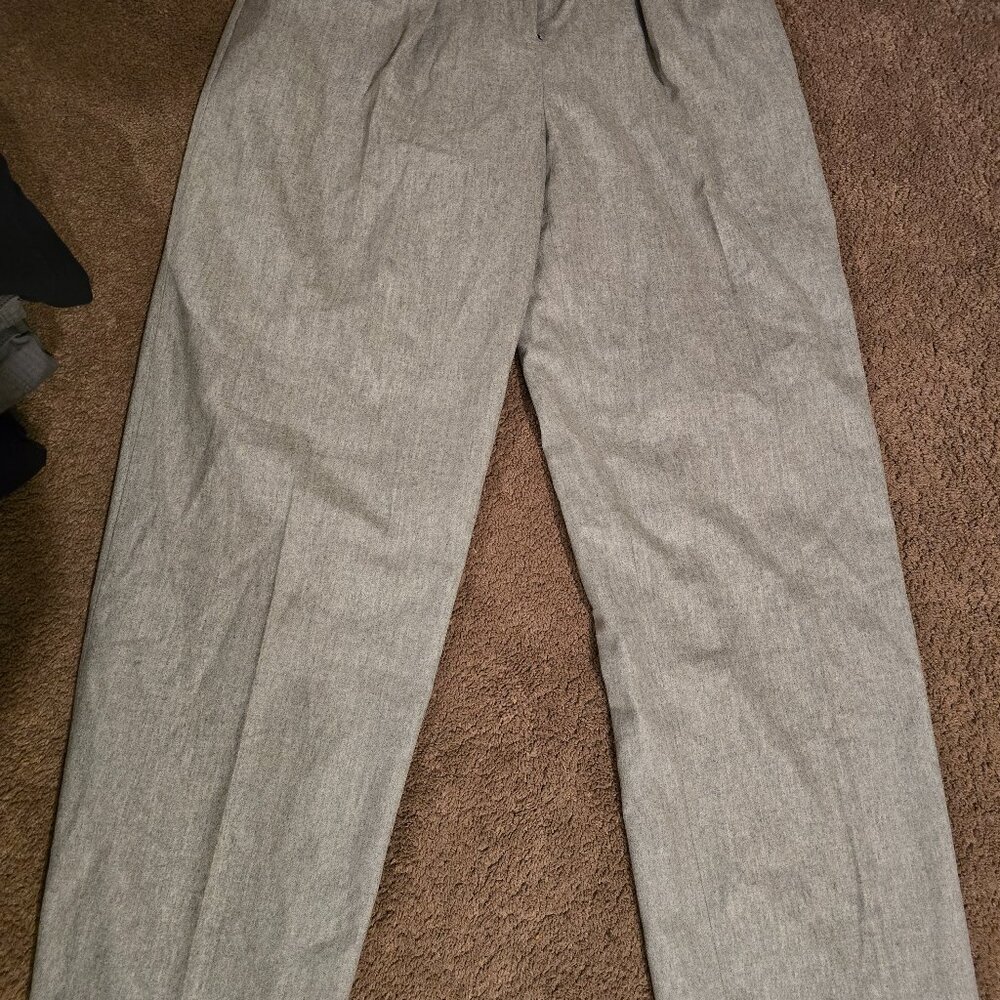 Aritzia babaton next pants